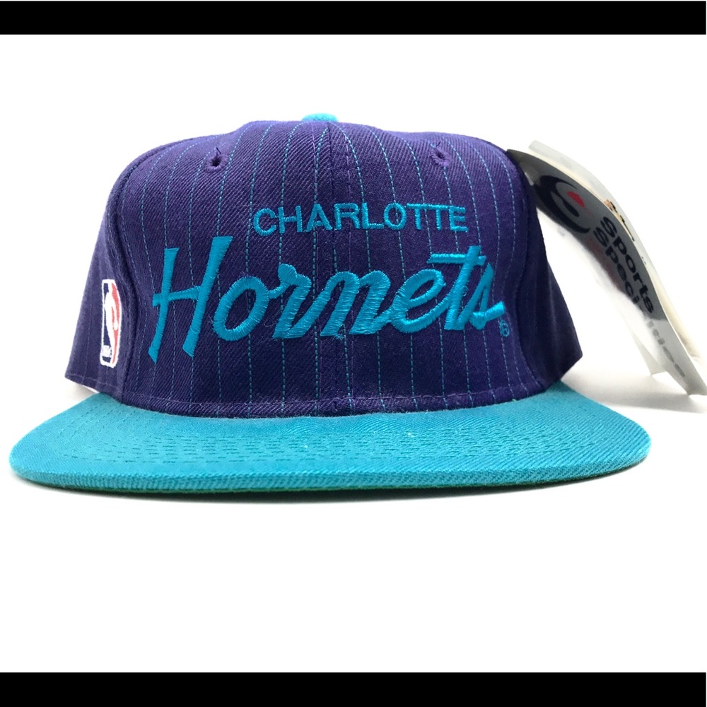 Vintage DS Charlotte Hornets Script Snapback Cap